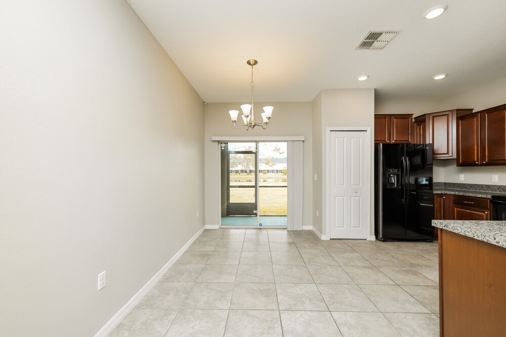Building Photo - 12926 Utopia Gardens Way