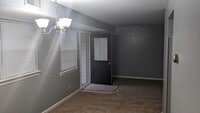 Building Photo - Quiet 1 Bedroom Convenient to Hershey Med and Attractions