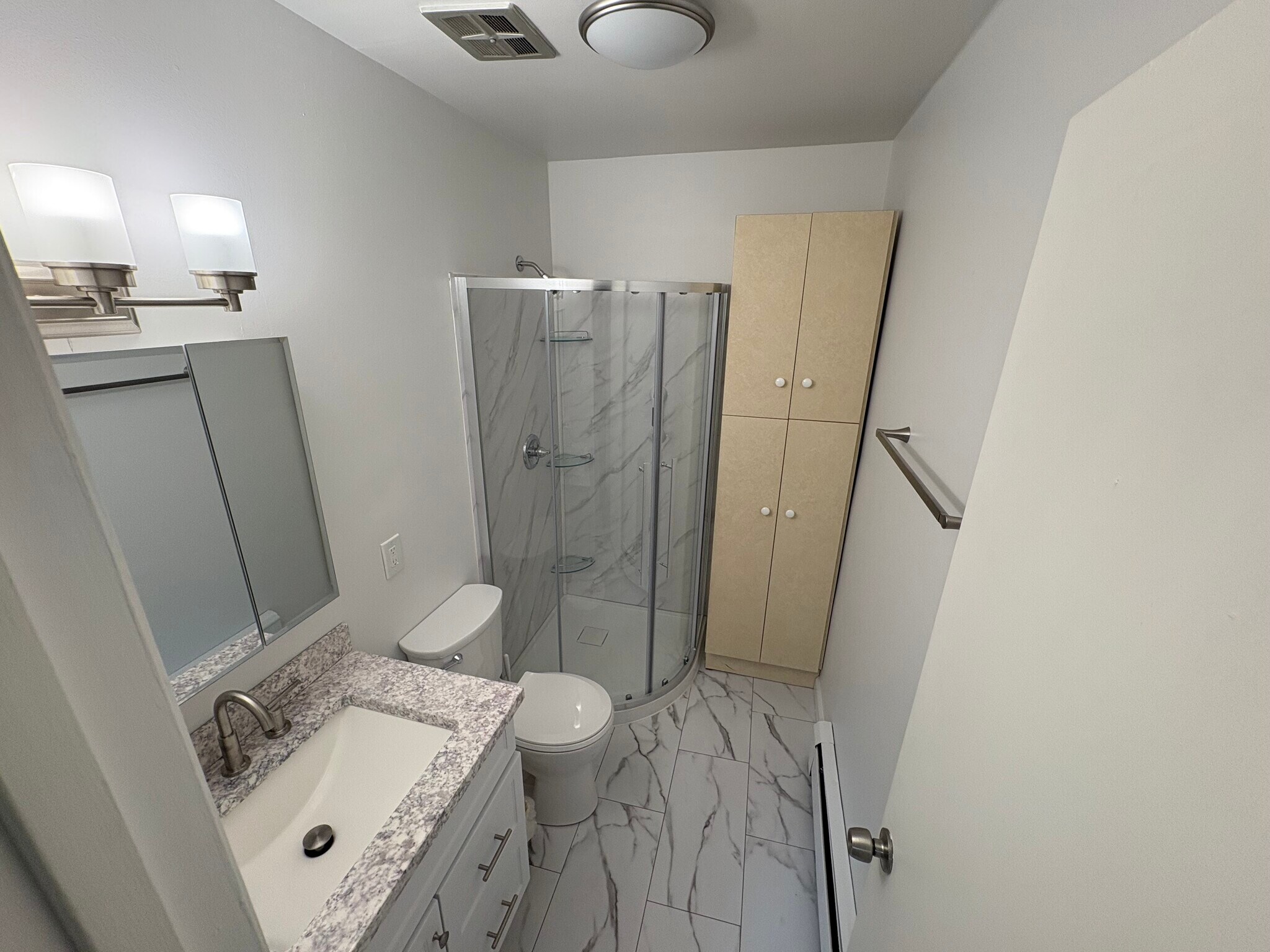 Building Photo - 23 Pilgrim Dr