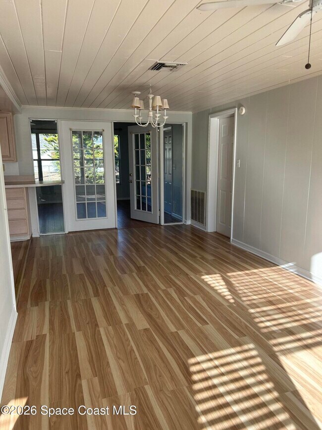 Building Photo - 832 Thomas Barbour Dr