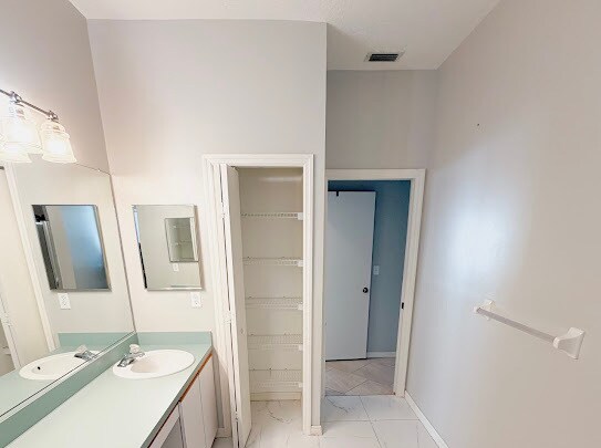 Building Photo - 839 W Sunbird Path