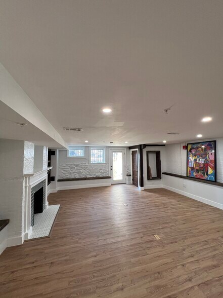 Building Photo - 2029 Maryland Ave