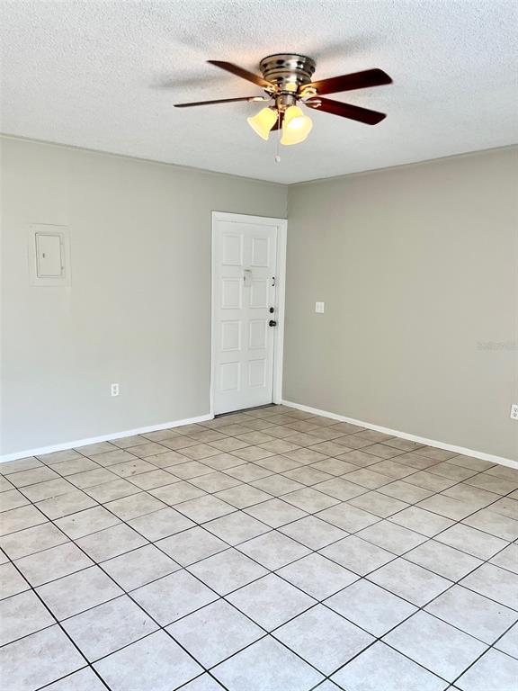 Building Photo - 6065 Village Cir S