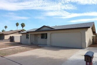 Building Photo - 837 E Gable Ave