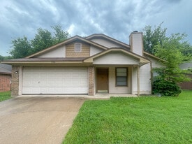 Building Photo - 1904 Ramada Dr