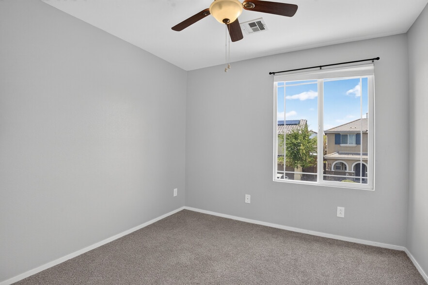 Building Photo - 10648 Bandera Mountain Ln