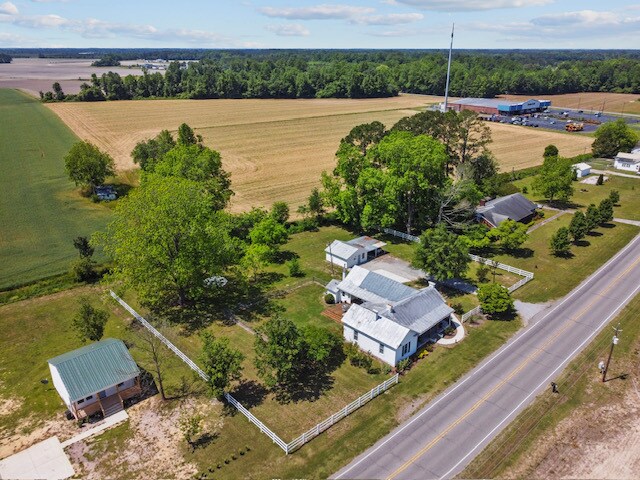 Building Photo - 801 NC-33