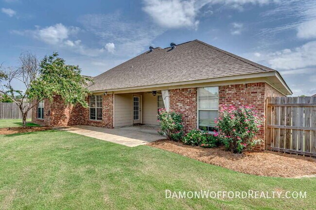 Building Photo - 107 Emery Drive