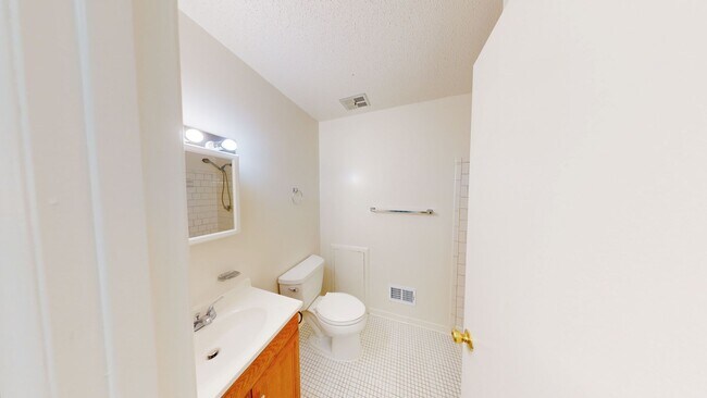 Building Photo - 7197 D Cimarron Ct