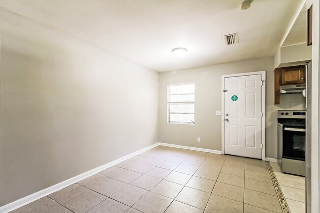 Building Photo - 4815 Andromeda Rd