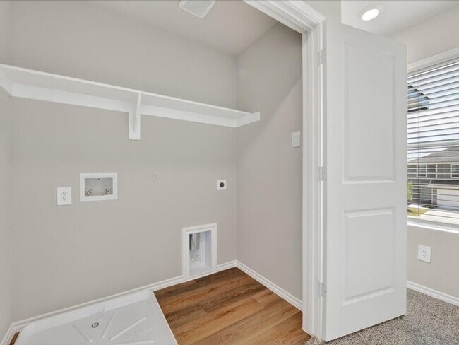 Building Photo - 5568 Corduroy Rd