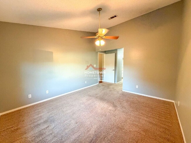 Building Photo - 2299 Scenic Hwy