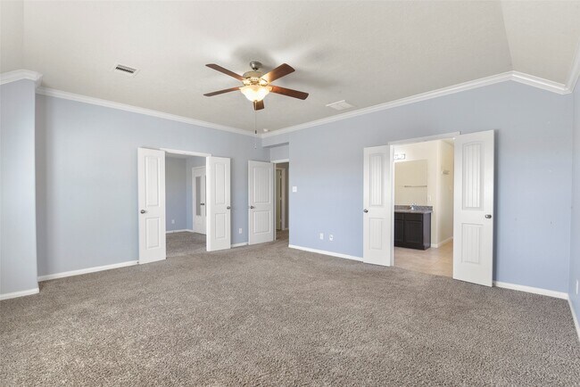 Building Photo - 11711 Red Hummingbird Dr