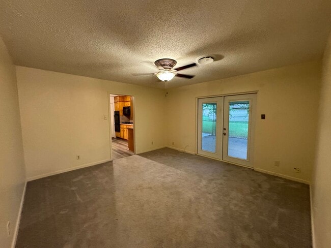 Building Photo - 4-Bedroom House for Rent in Killeen