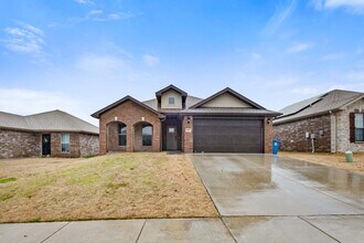 Building Photo - Gorgeous Home in Bentonville!