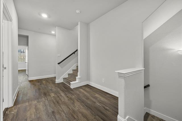 Building Photo - 7808 Manilla Dr