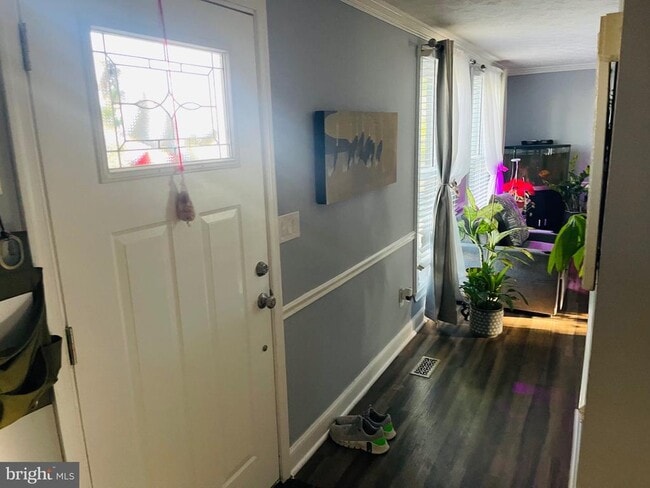 Building Photo - 13200 Cabinwood Dr