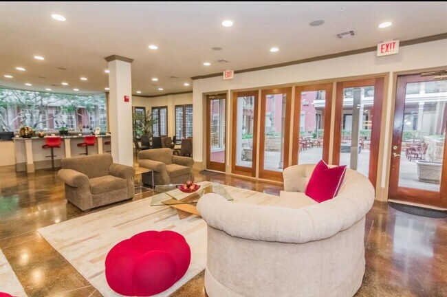 Building Photo - 2400 McCue Rd