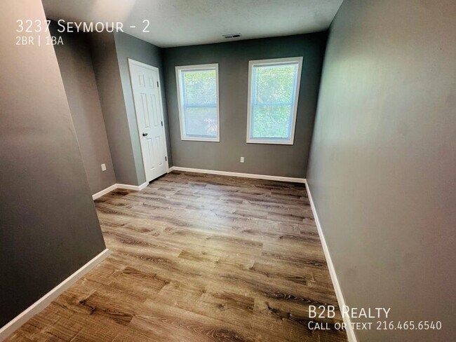 Building Photo - 3237 Seymour-2