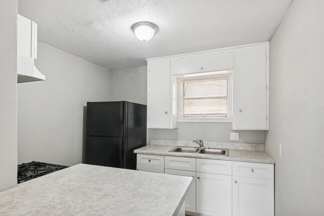 Building Photo - 3631 N MacGregor Way