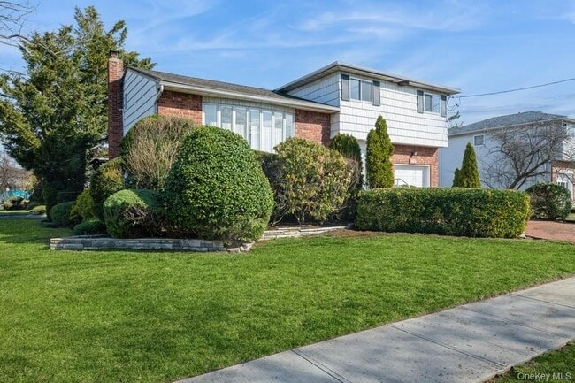 Building Photo - 482 Harbor Dr