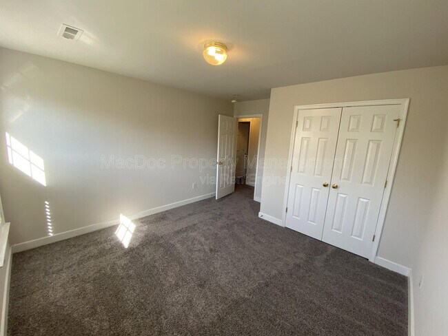 Building Photo - 4106 Parapet Ct