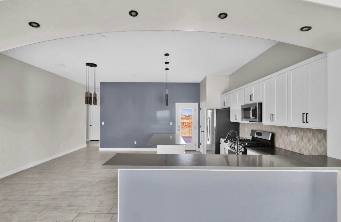 Building Photo - 13915 Sky Harbor Ave