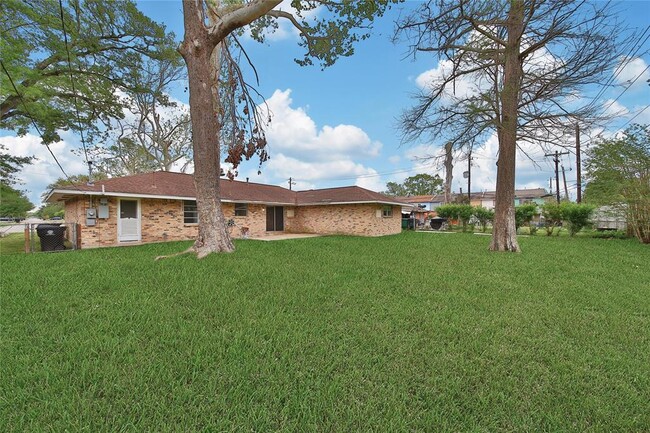 Building Photo - 3015 Peppermill Rd