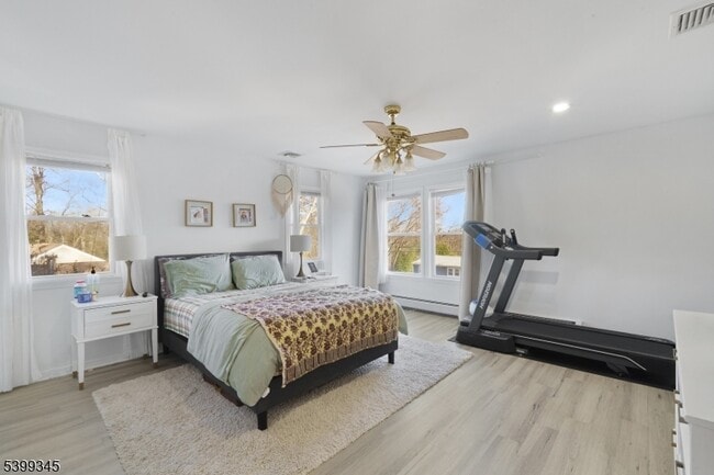 Building Photo - 499 Diamond Spring Rd