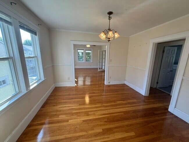 Building Photo - 89 Edenfield Ave