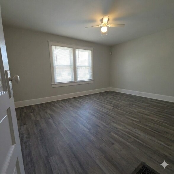 Building Photo - 3031 Boulevard Pl