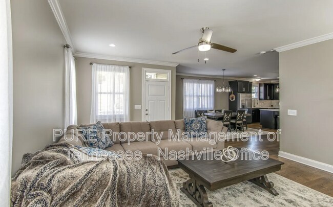 Building Photo - 903 Cheatham Pl