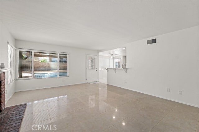 Building Photo - 10088 Sand Crest