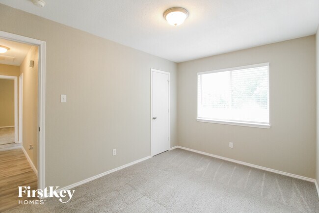 Building Photo - 6413 Riverwater Trail