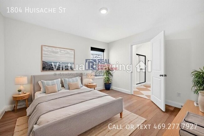 Building Photo - 1804 Huisache St