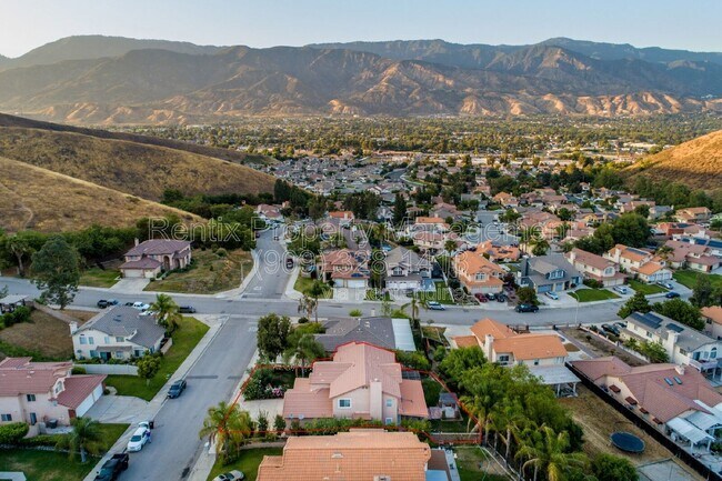 Building Photo - 3655 Shandin Dr