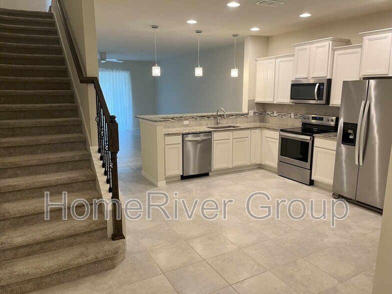 Building Photo - 1025 Pavia Dr