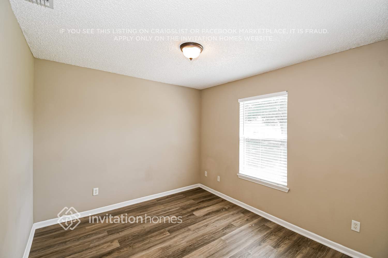Building Photo - 6886 Wall Springs Dr