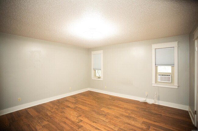 Building Photo - 14112 High Point Dr