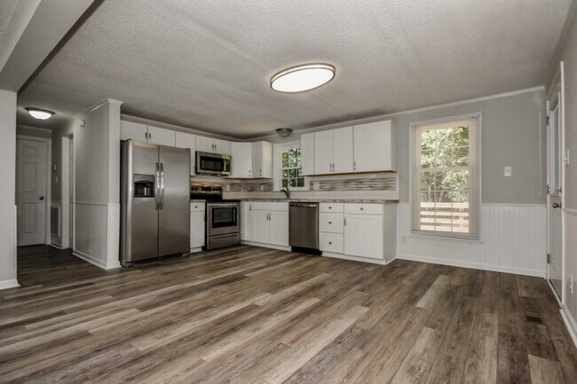 Building Photo - 4792 NC-73