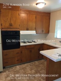 Building Photo - 1 bed 1 bath upstairs apartment in Willow ...