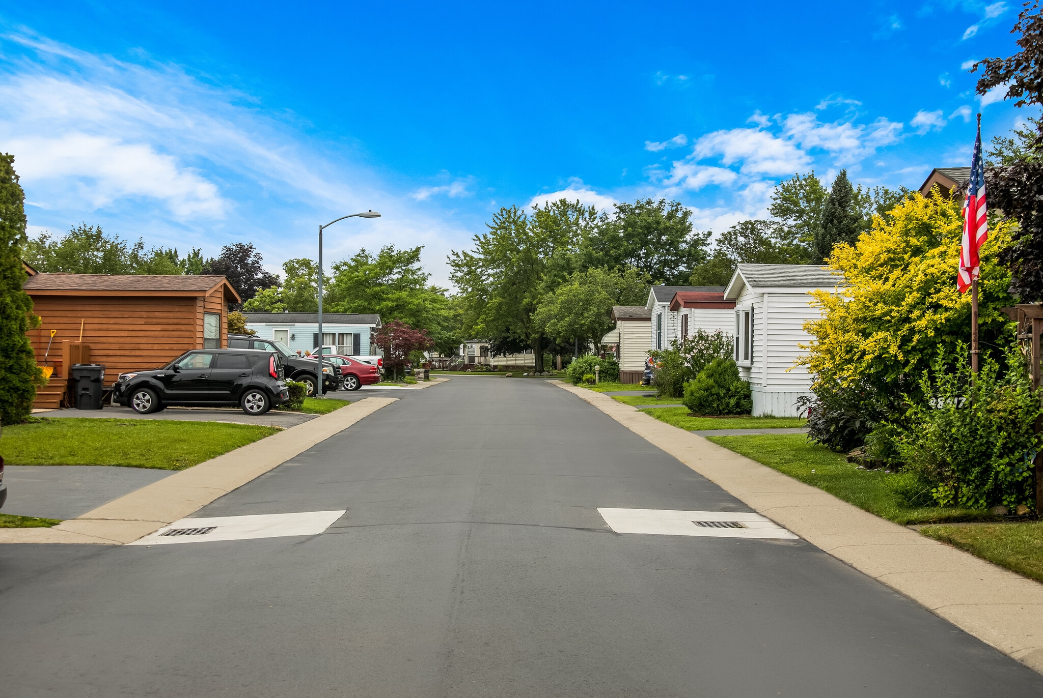 Building Photo - 48580 Pineview Dr
