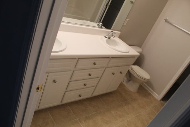 Building Photo - Columbia County Fort Grodon Attached home with Garage