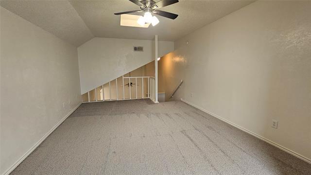 Building Photo - 3028 N Bell Ave