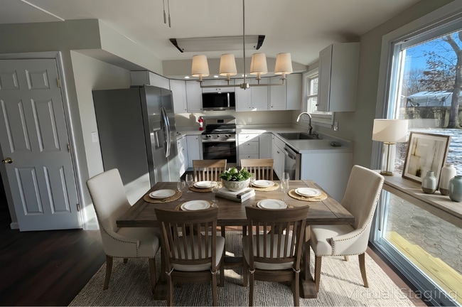 Building Photo - 30 Somerset Ave