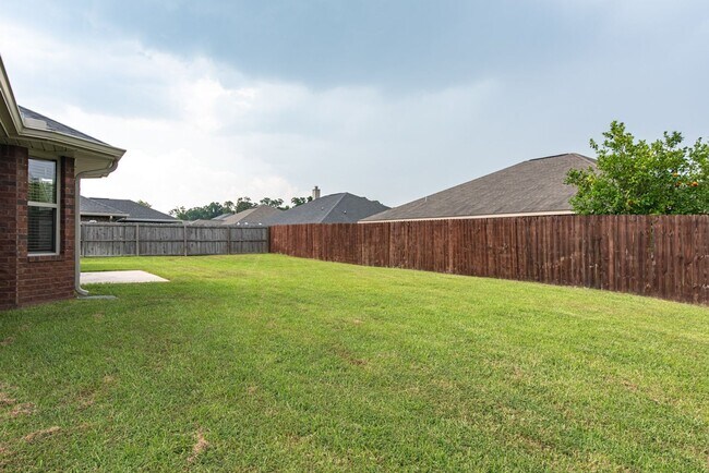Building Photo - 4599 Belvedere Circle