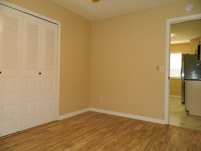 Building Photo - Coming Soon-Altamonte Springs 3-2 Condo Available Aug 14th