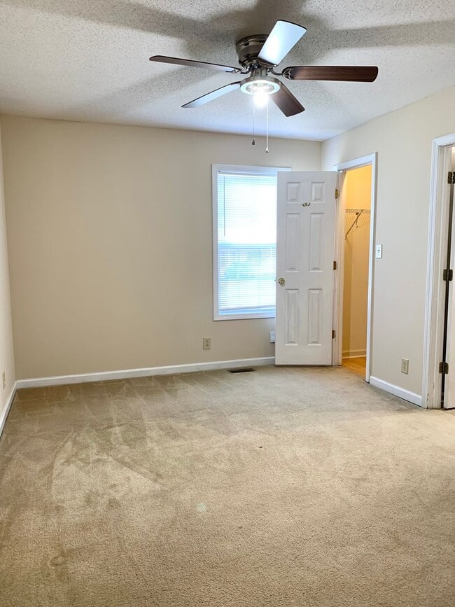 Building Photo - 1024 Poppy Seed Dr