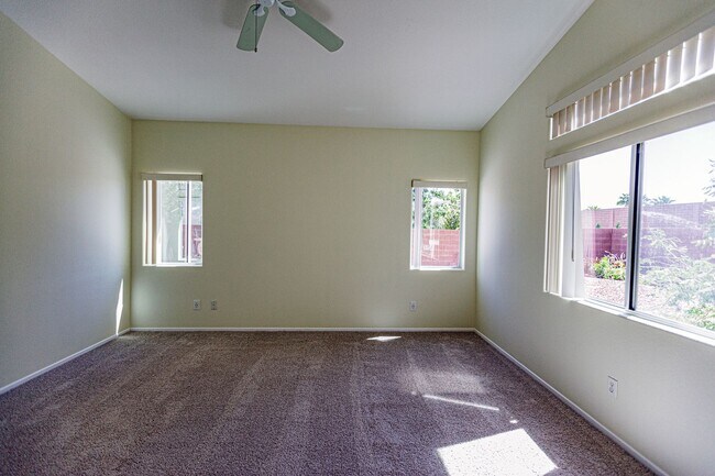 Building Photo - 1765 Baja Ln