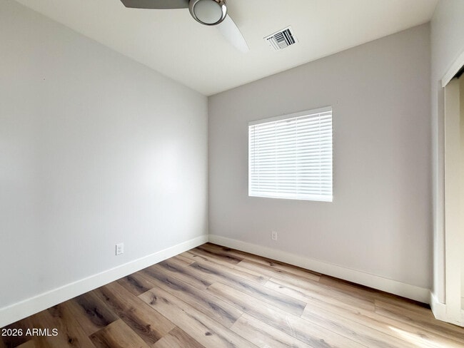 Building Photo - 5145 E Hash Knife Draw Rd